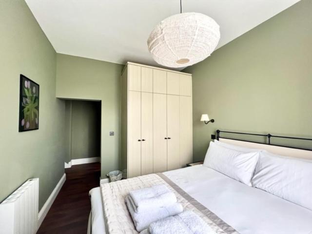Redland - 5 Bristol